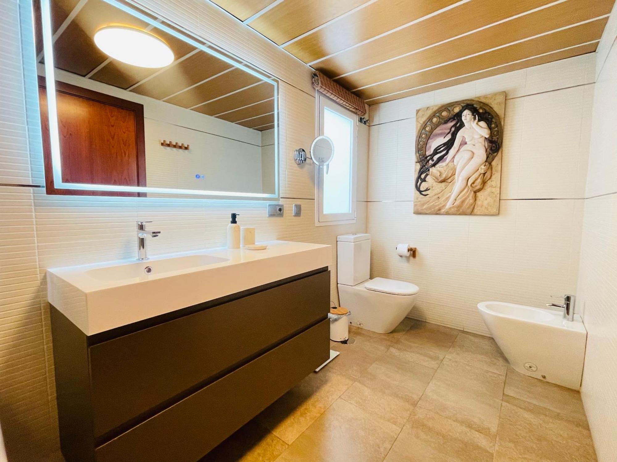 Apartment Atico En Plaza De La Constitucion 3 Bedrooms Málaga